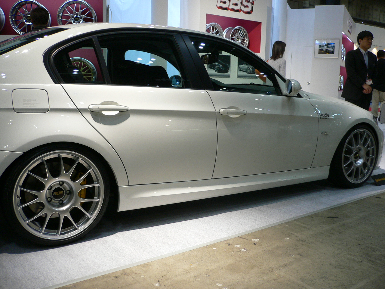 2006 BMW 330 photo