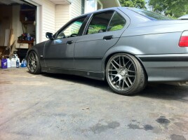 1995 BMW  323