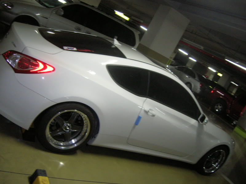 2011 Hyundai Genesis Coupe photo