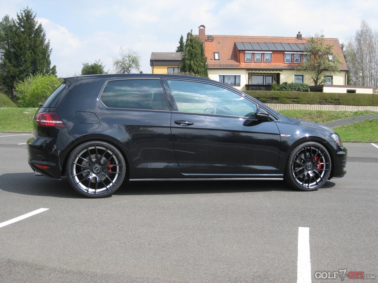 2011 Volkswagen GTI photo