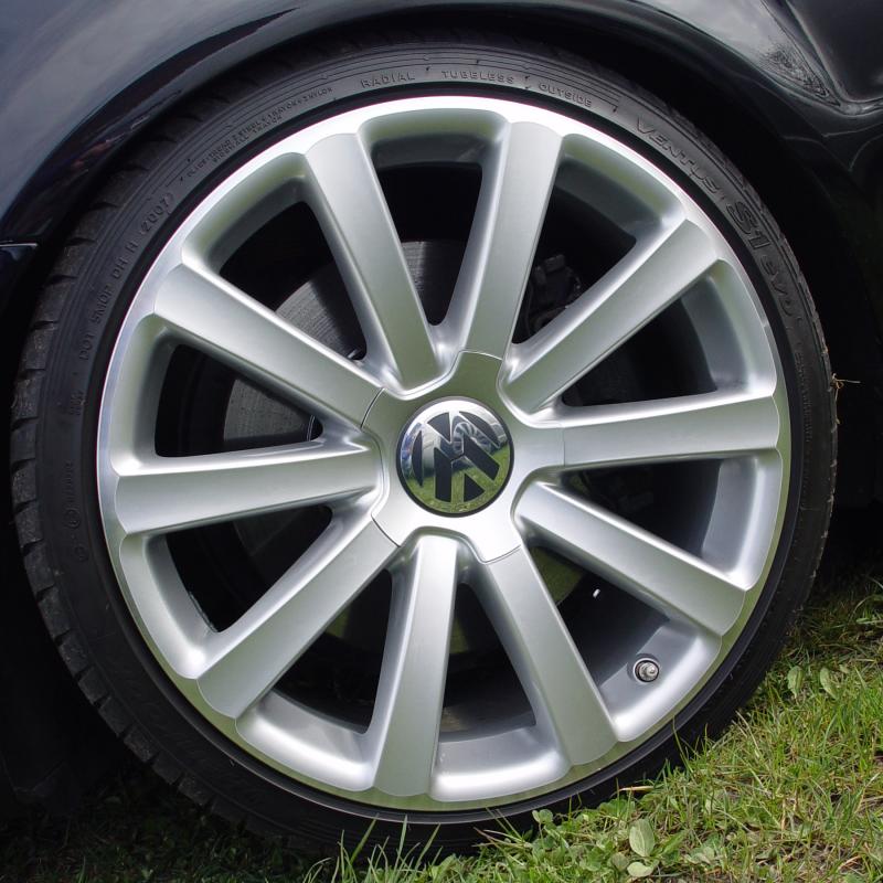 2012 Volkswagen GTI photo