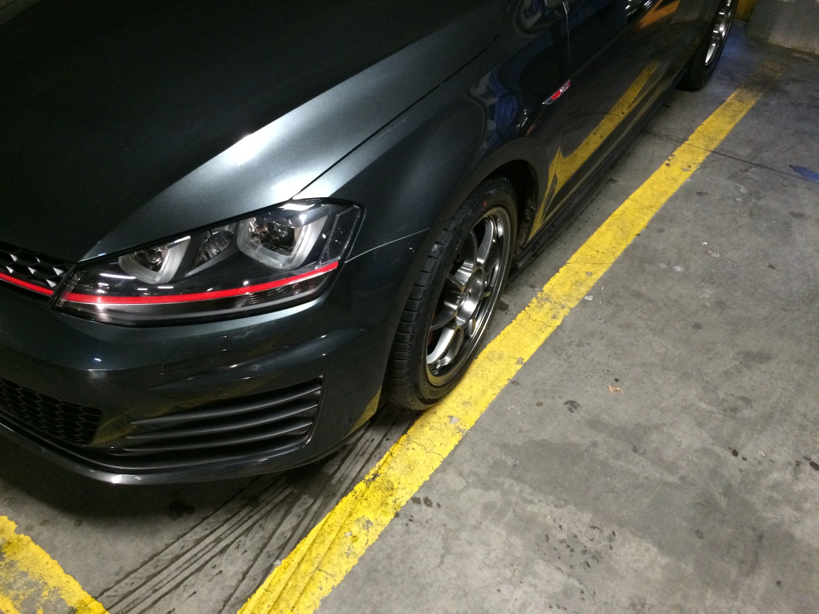 2013 Volkswagen GTI photo