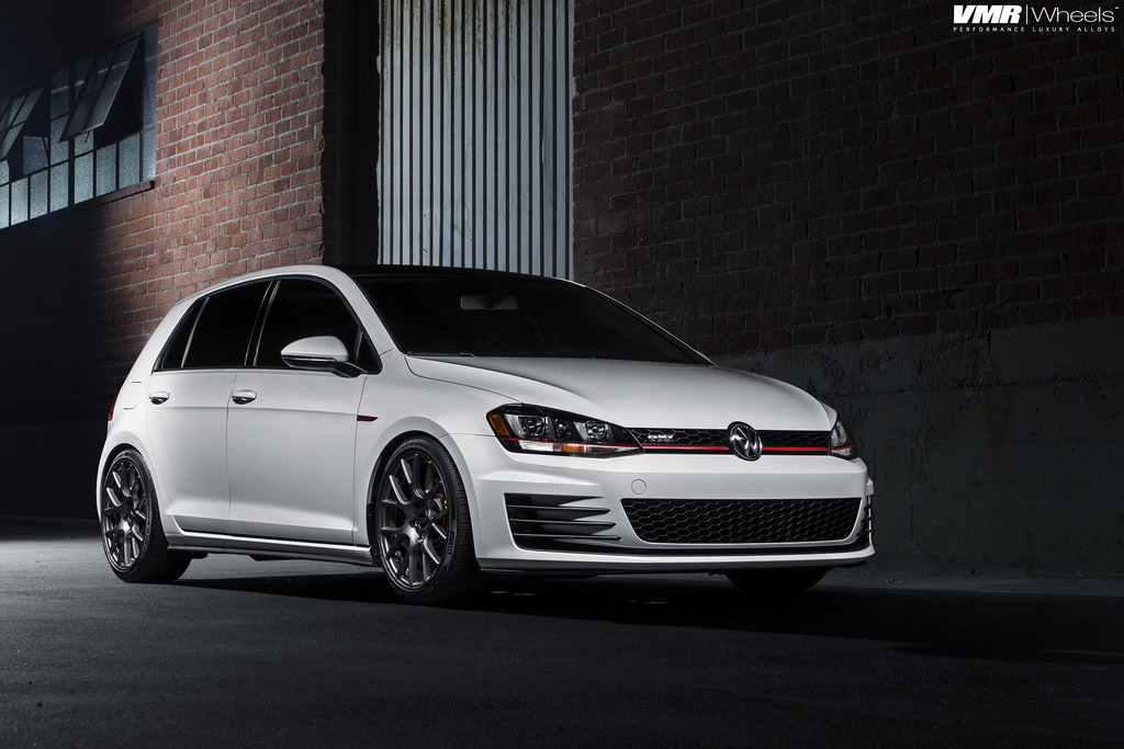 2012 Volkswagen GTI photo