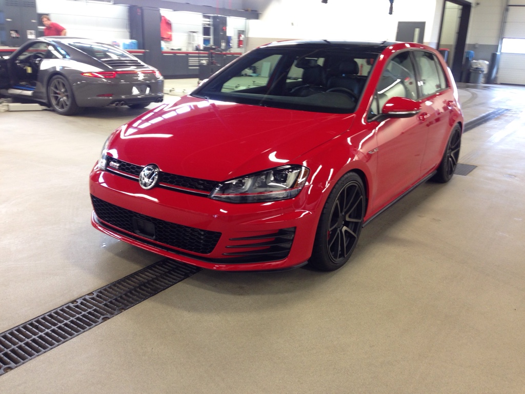 2012 Volkswagen GTI photo