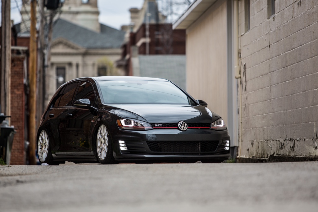 2012 Volkswagen GTI photo