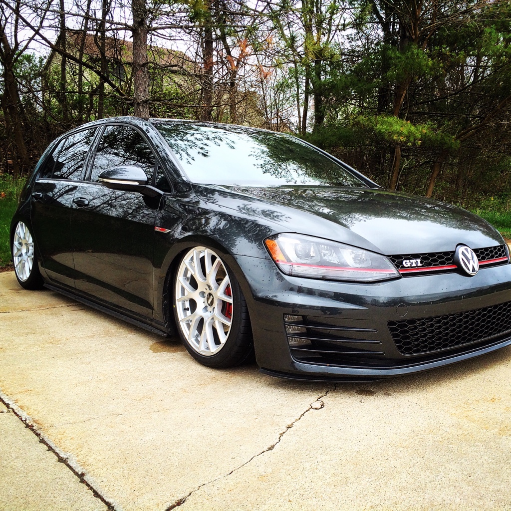 2012 Volkswagen GTI photo