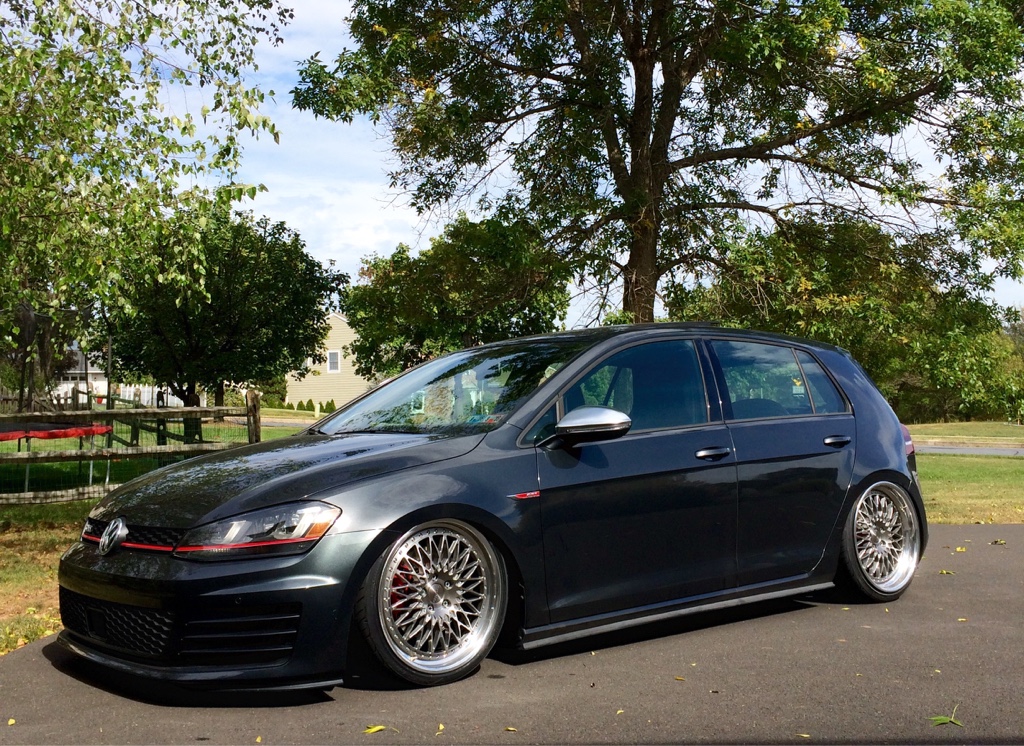 2012 Volkswagen GTI photo
