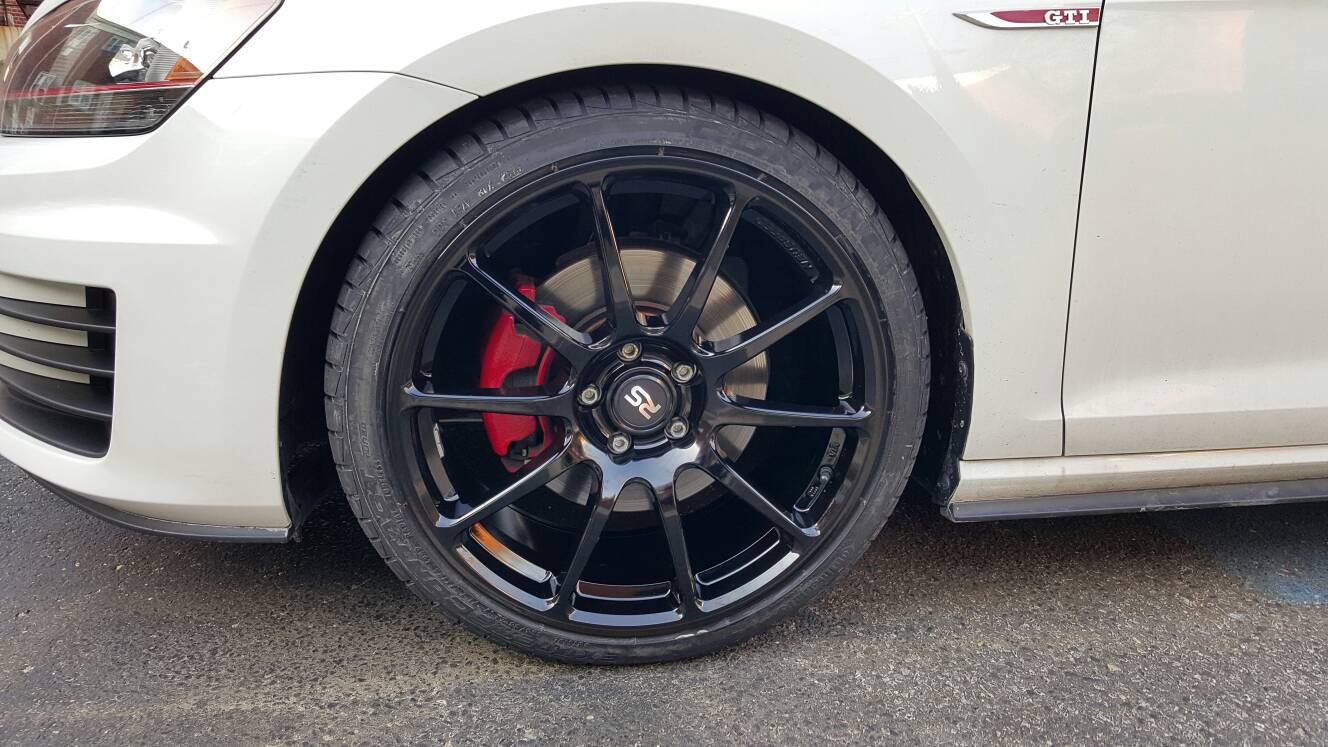 2014 Volkswagen GTI photo