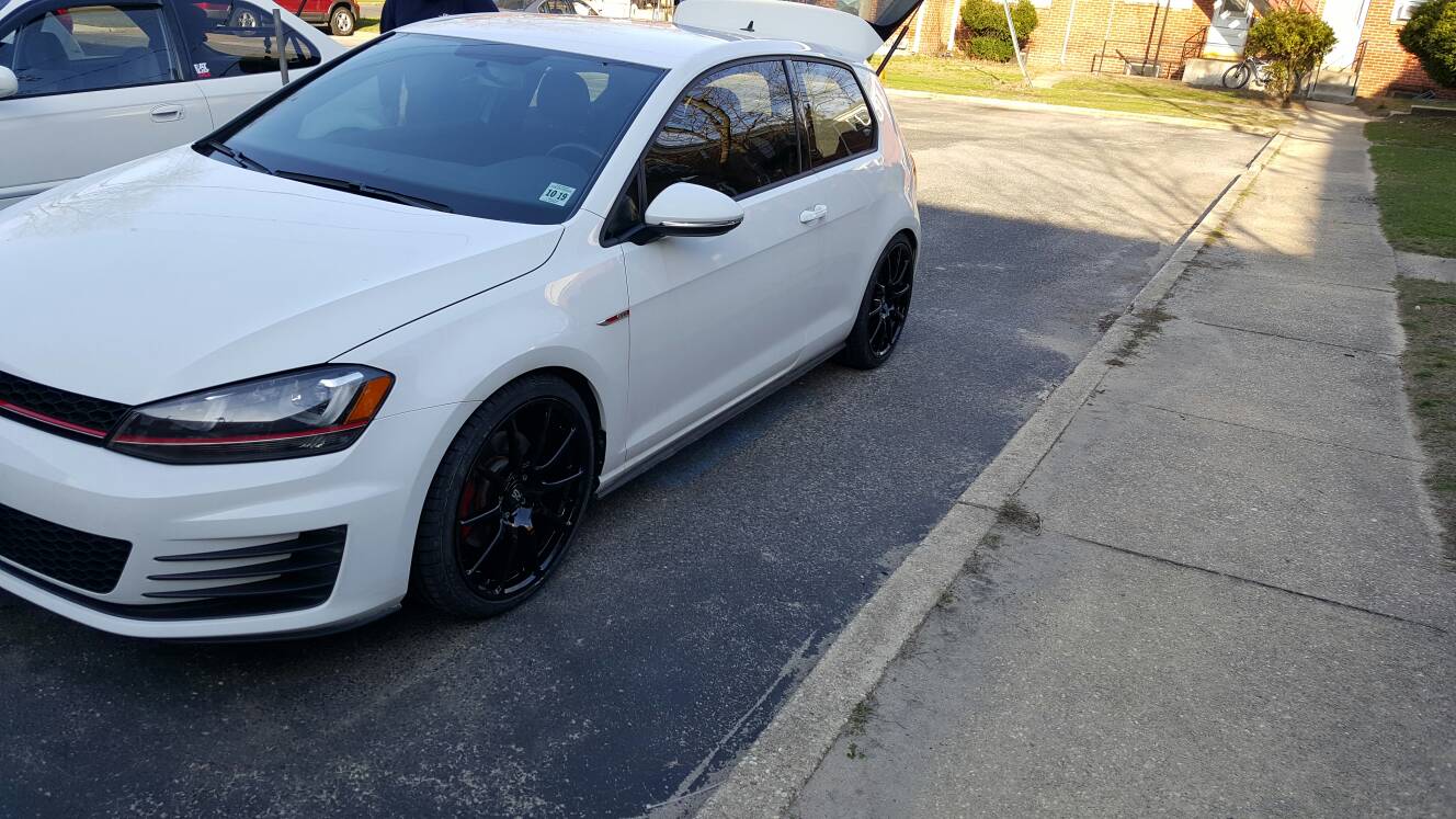 2014 Volkswagen GTI photo