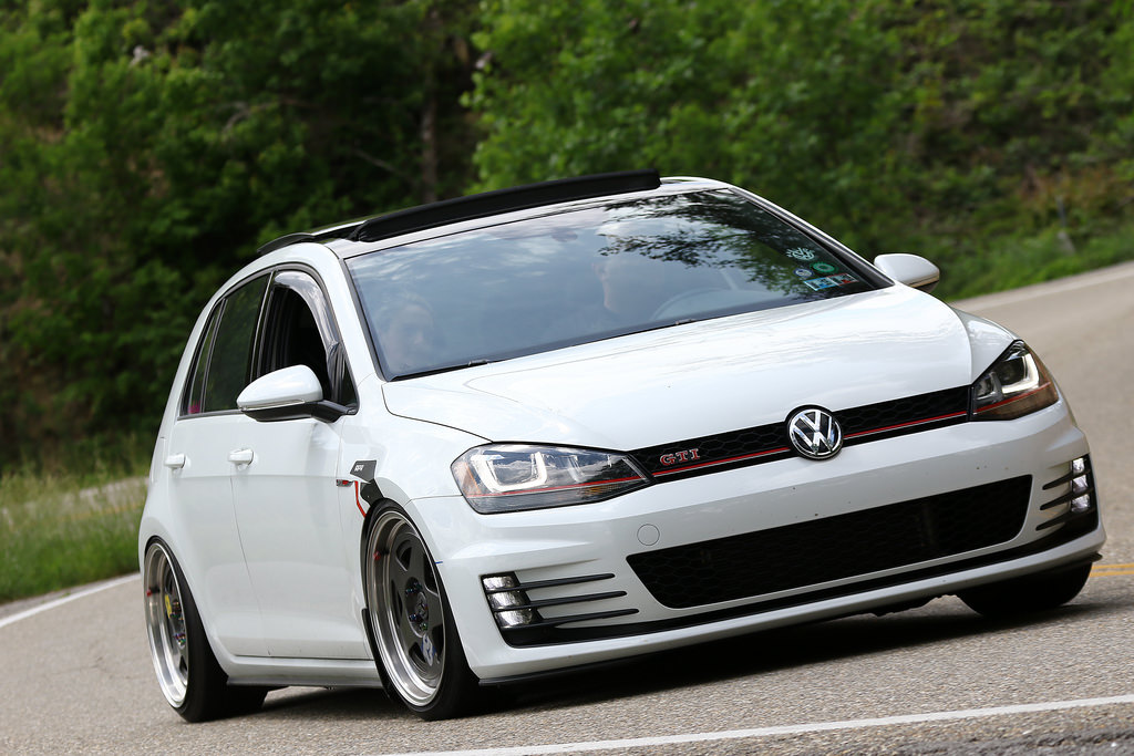 2014 Volkswagen GTI photo