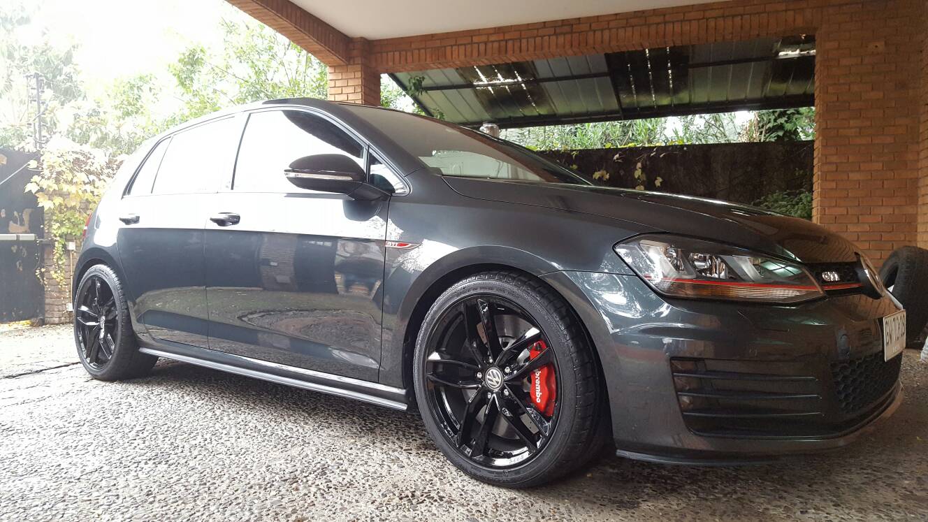 2014 Volkswagen GTI photo