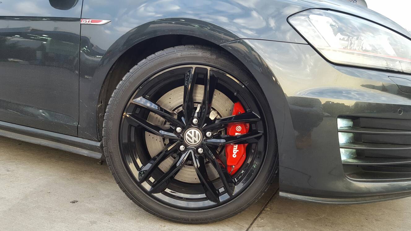 2014 Volkswagen GTI photo