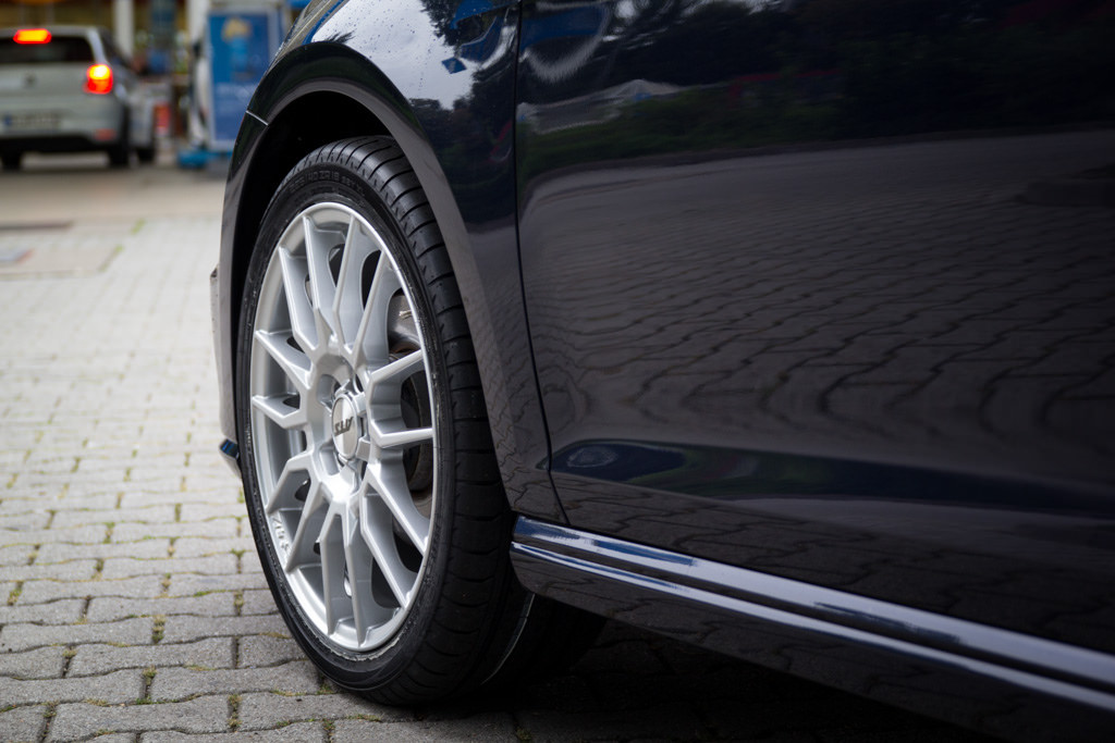 2014 Volkswagen GTI photo