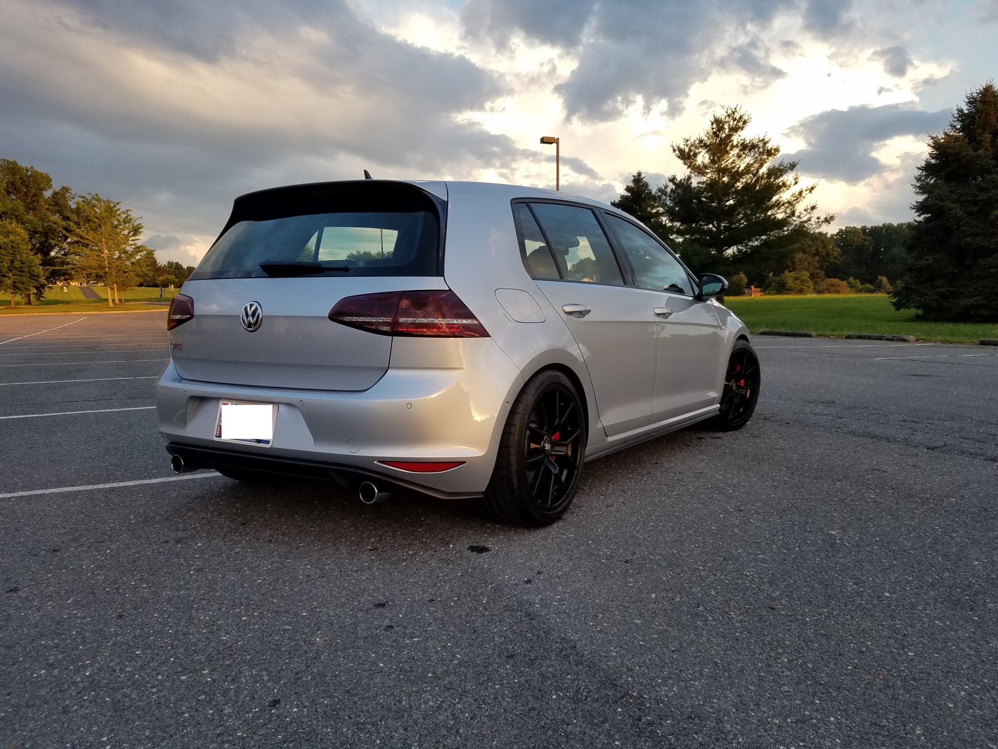 2014 Volkswagen GTI photo