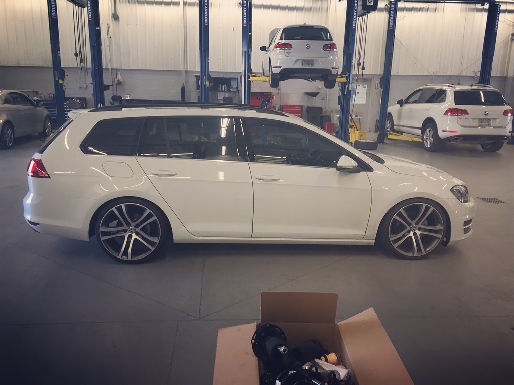 2014 Volkswagen GTI photo