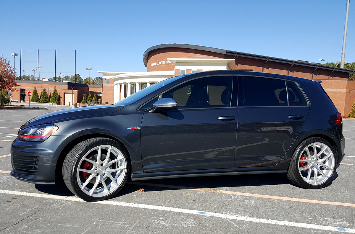 2014 Volkswagen GTI photo