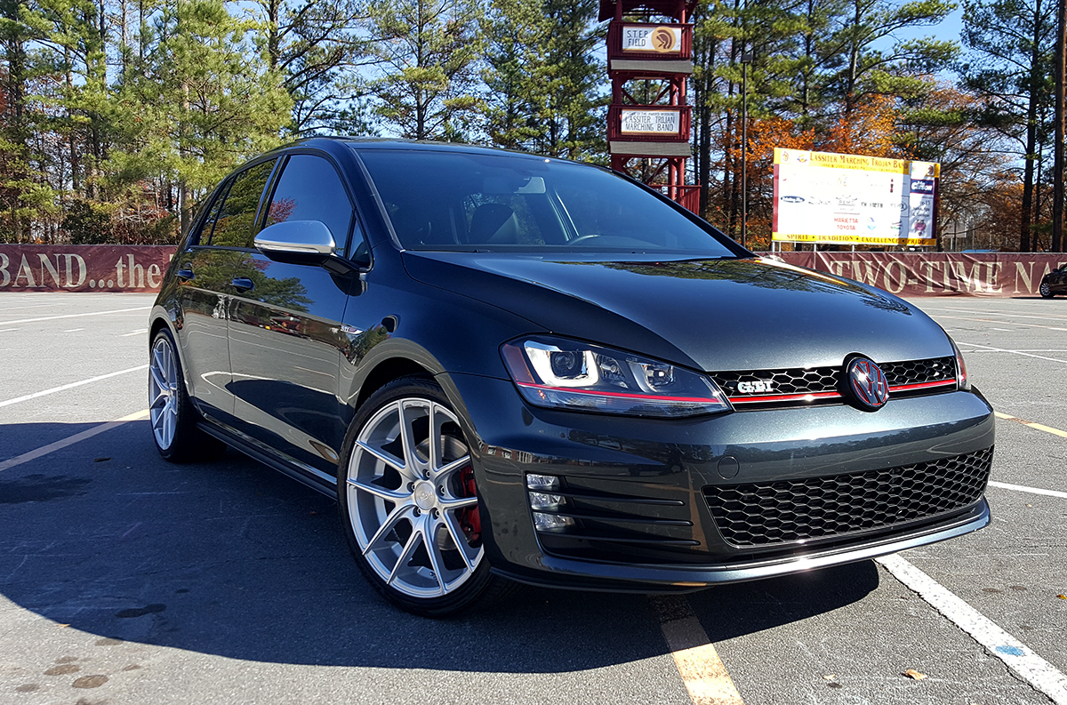 2014 Volkswagen GTI photo