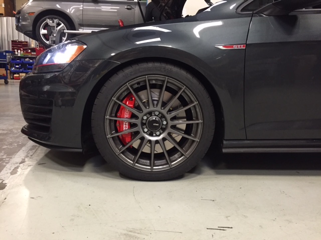 2014 Volkswagen GTI photo