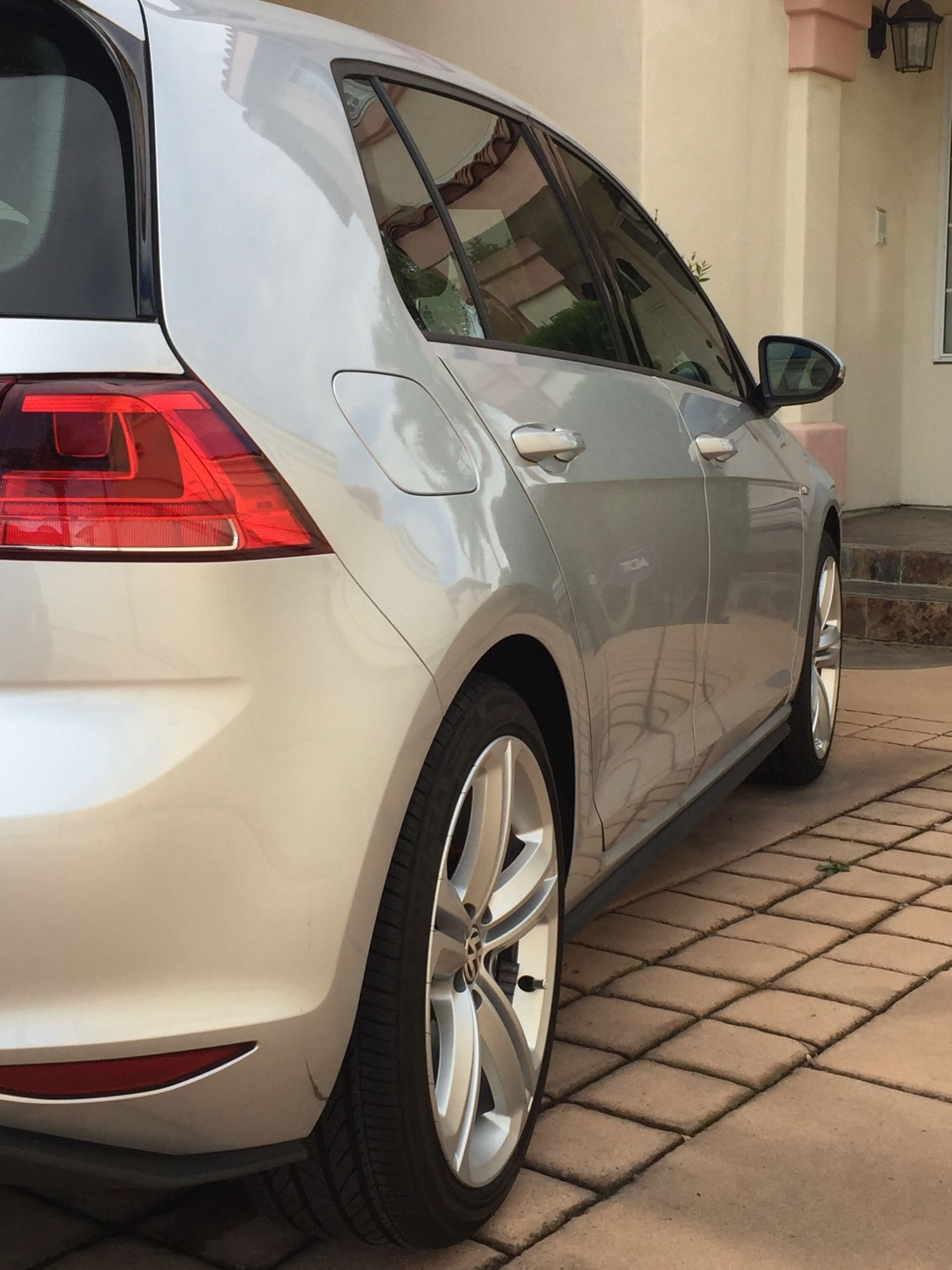 2014 Volkswagen GTI photo