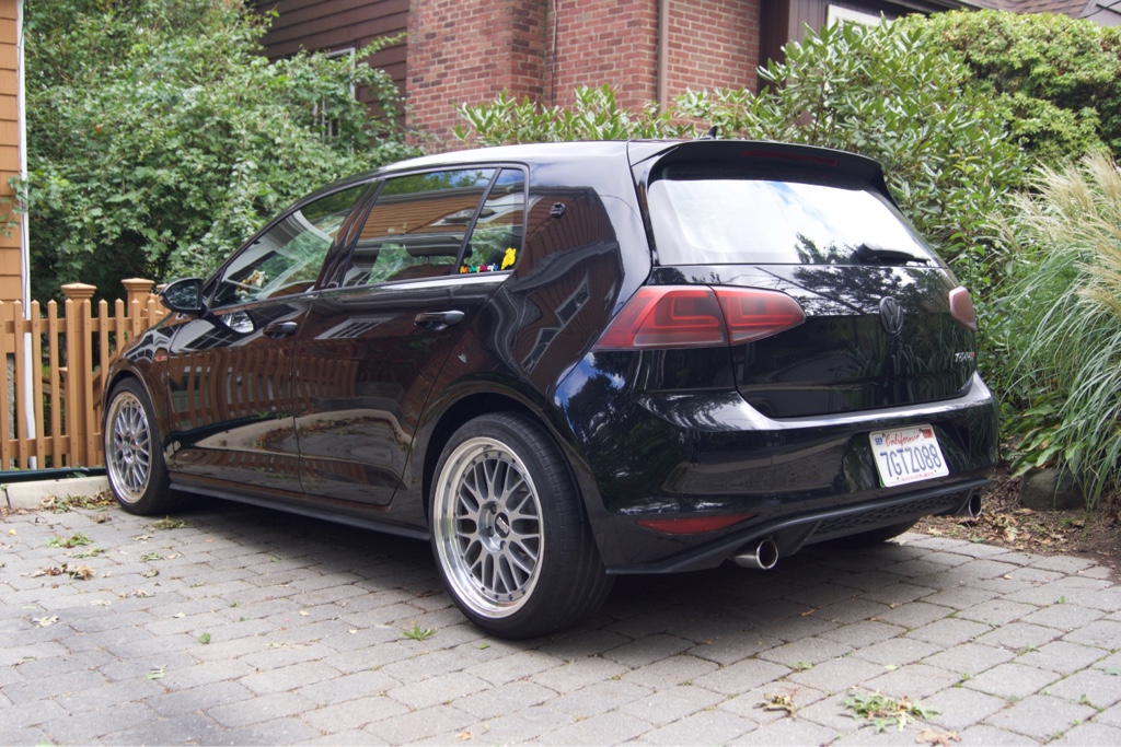 2014 Volkswagen GTI photo