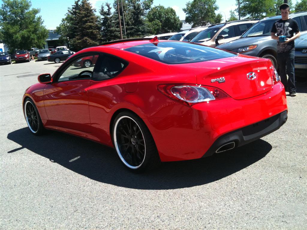 2010 Hyundai Genesis Coupe photo