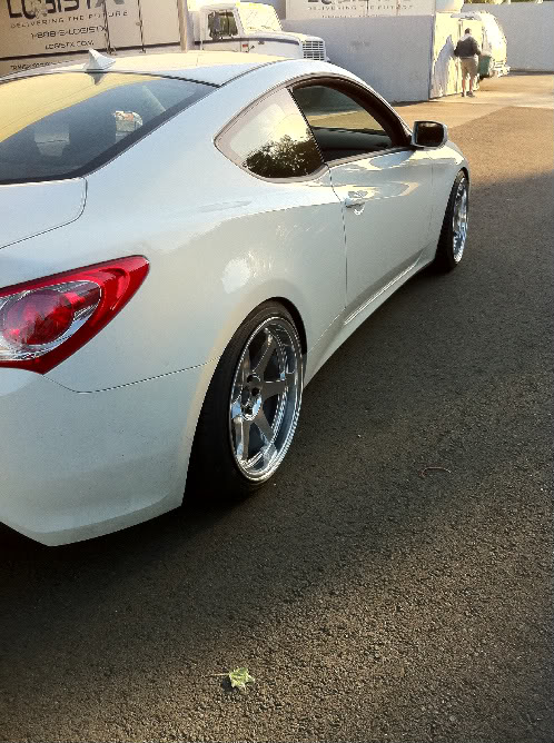 2010 Hyundai Genesis Coupe photo