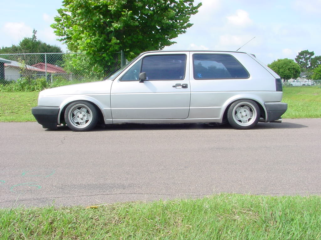 1999 Volkswagen Golf photo