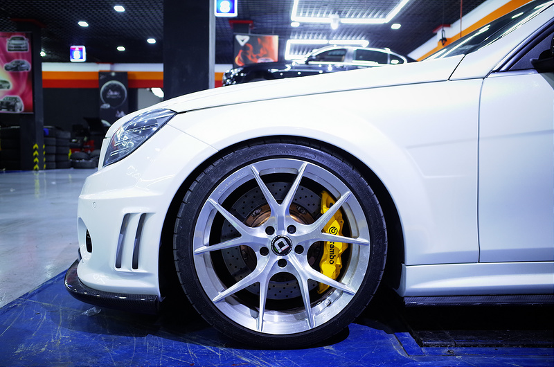 2010 Mercedes-Benz C-Class photo
