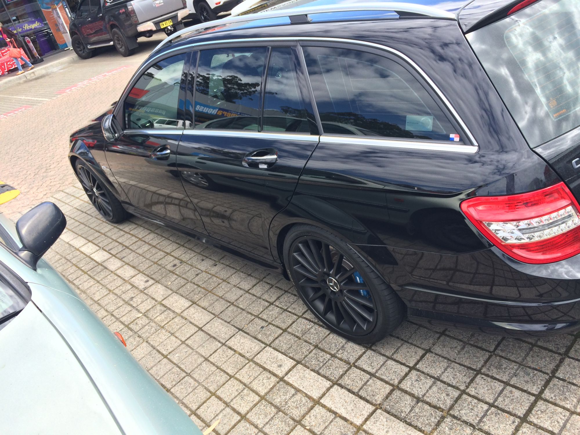 2010 Mercedes-Benz C-Class photo