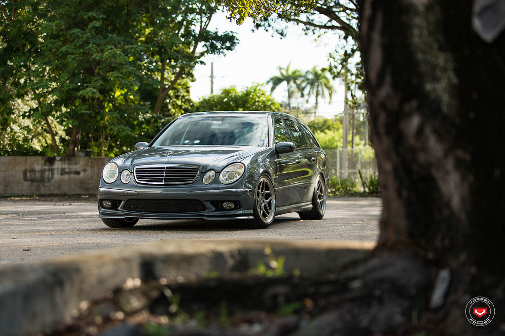 2013 Mercedes-Benz E-Class photo