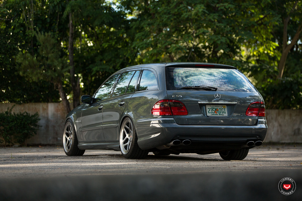 2013 Mercedes-Benz E-Class photo