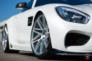 2016 Mercedes-Benz AMG GT