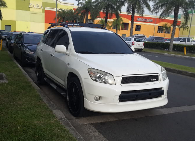 2007 Toyota RAV4 photo