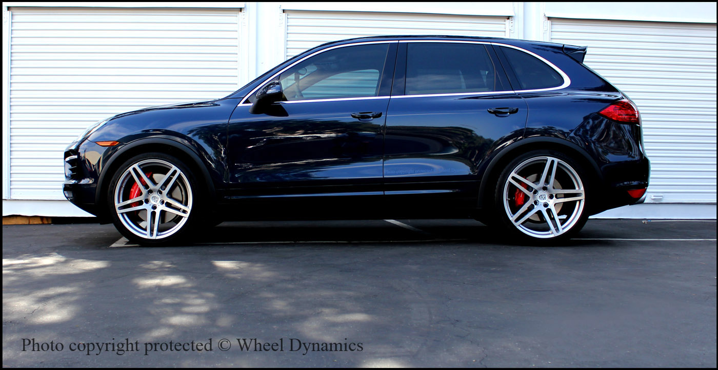 2012 Porsche Cayenne photo