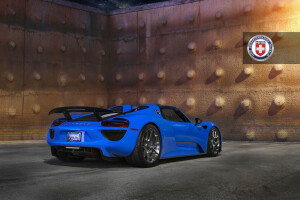 2015 Porsche 918 Spyder