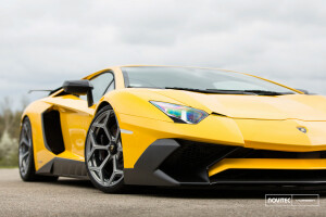 2014 Lamborghini Aventador