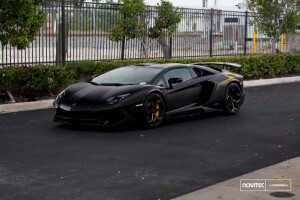 2014 Lamborghini Aventador