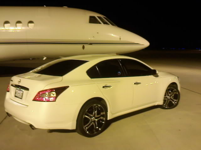 2009 Nissan Maxima photo