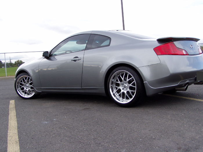 2009 Infiniti G37 photo