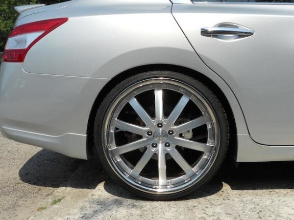 2010 Nissan Maxima photo
