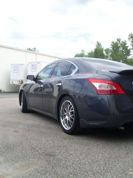 2010 Nissan Maxima photo