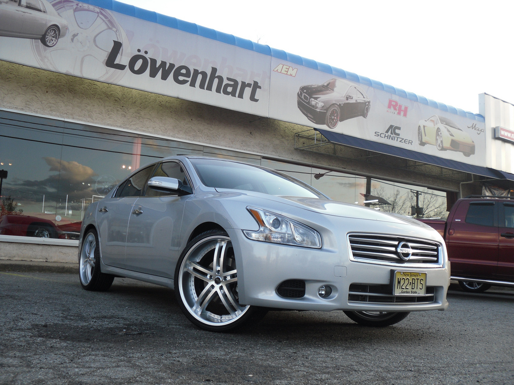 2011 Nissan Maxima photo