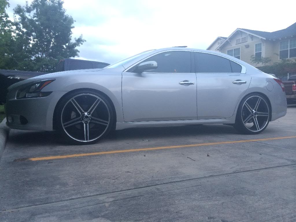 2012 Nissan Maxima photo