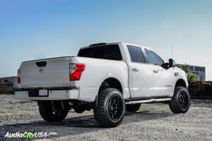 2017 Nissan Titan