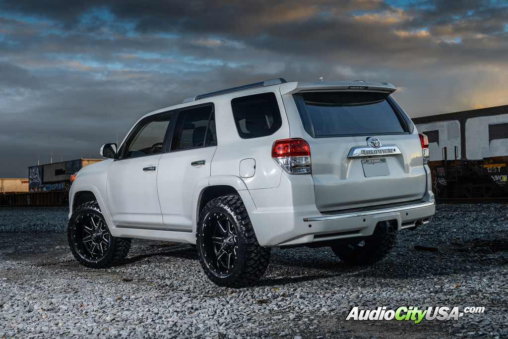 2012 Toyota 4Runner photo