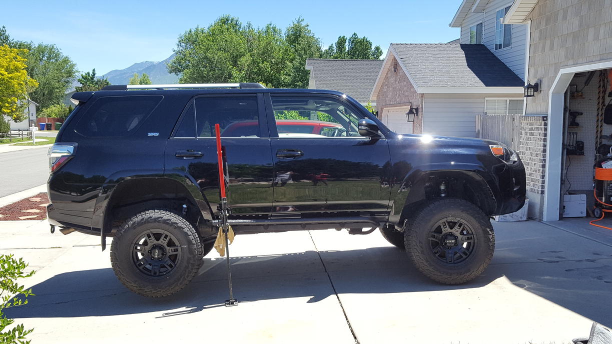 2016 Toyota 4Runner photo