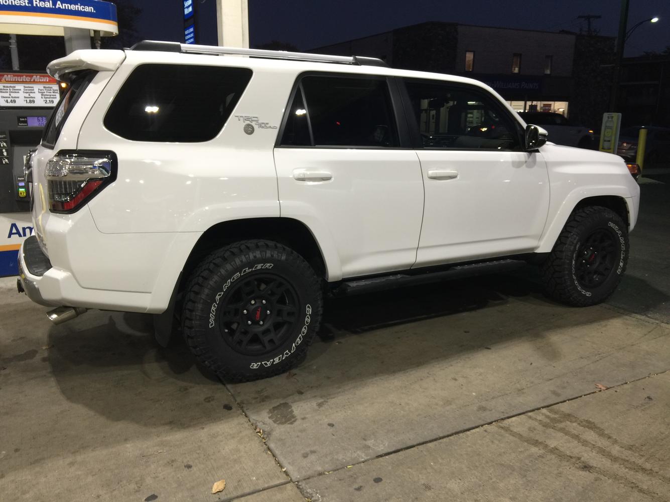 2017 Toyota 4Runner photo