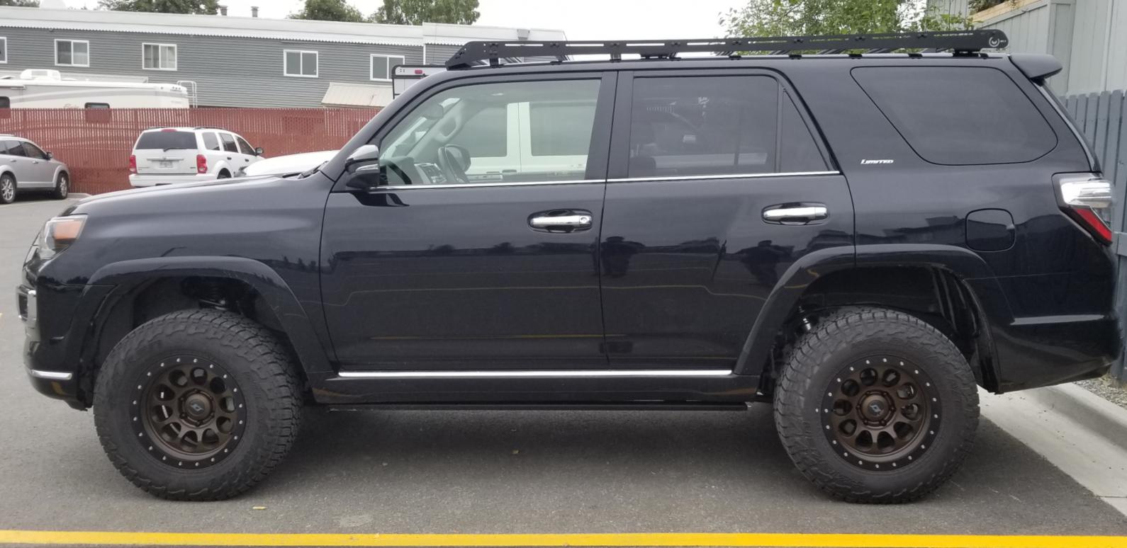 2017 Toyota 4Runner photo
