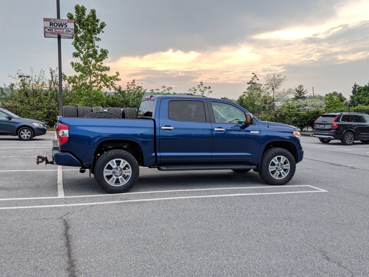 2017 Toyota Tundra photo