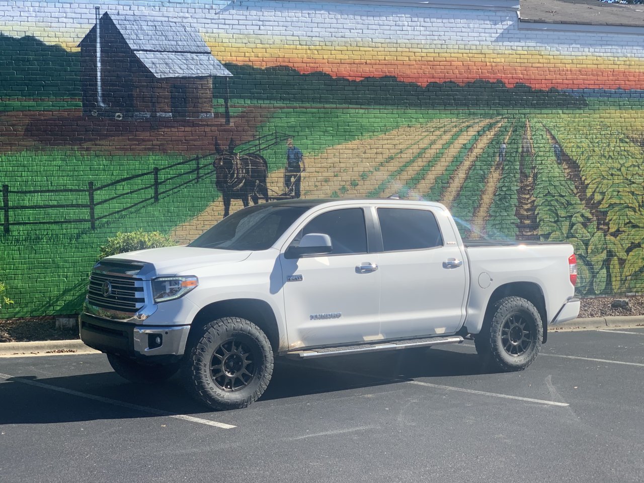 2018 Toyota Tundra photo